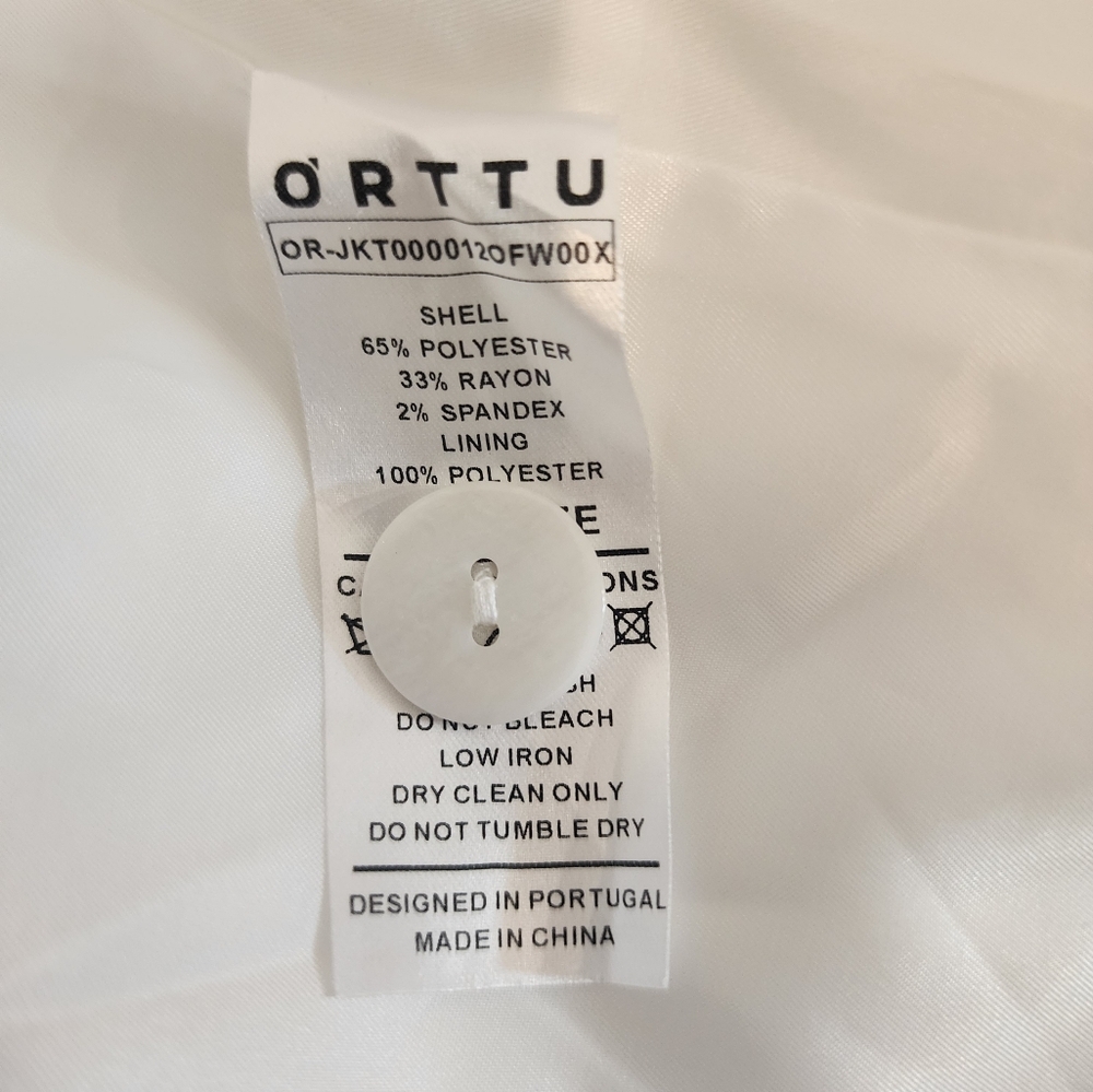 Orttu Naoki Jacket Pearls Loss Fit Retail $295 Color: Off-White Nwot One Size — image 6 of 8